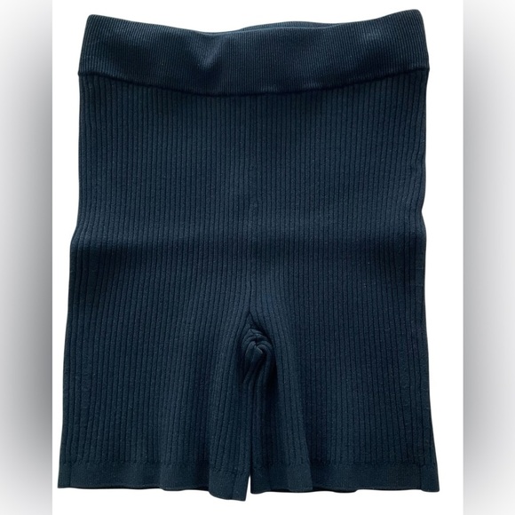 Sergio Tacchini Magreta Biker Shorts NWT - Size XS - Black Beauty Ribbed Viscose - Picture 3 of 6